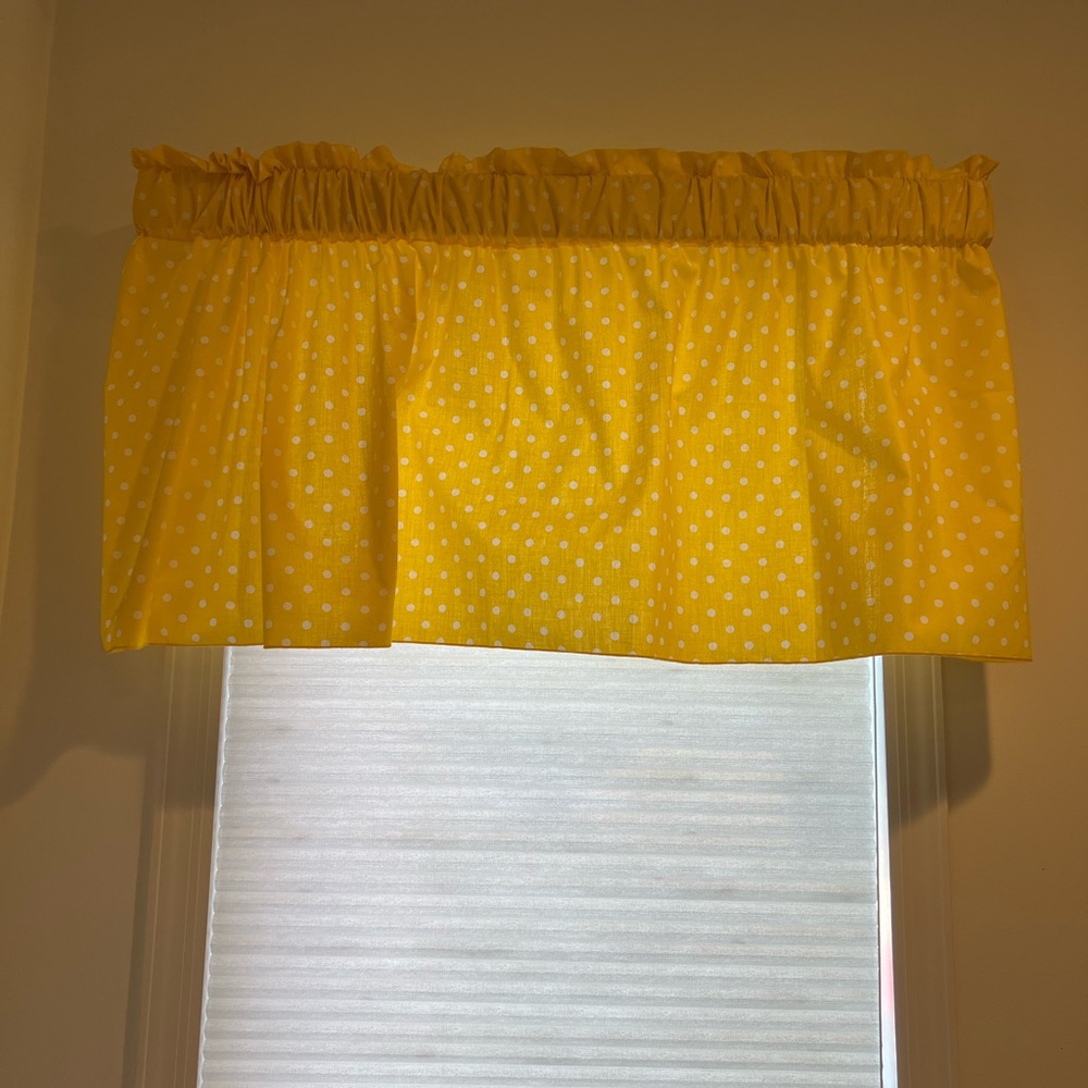 Set of 2 yellow with white polka dot rod pocket valance curtains